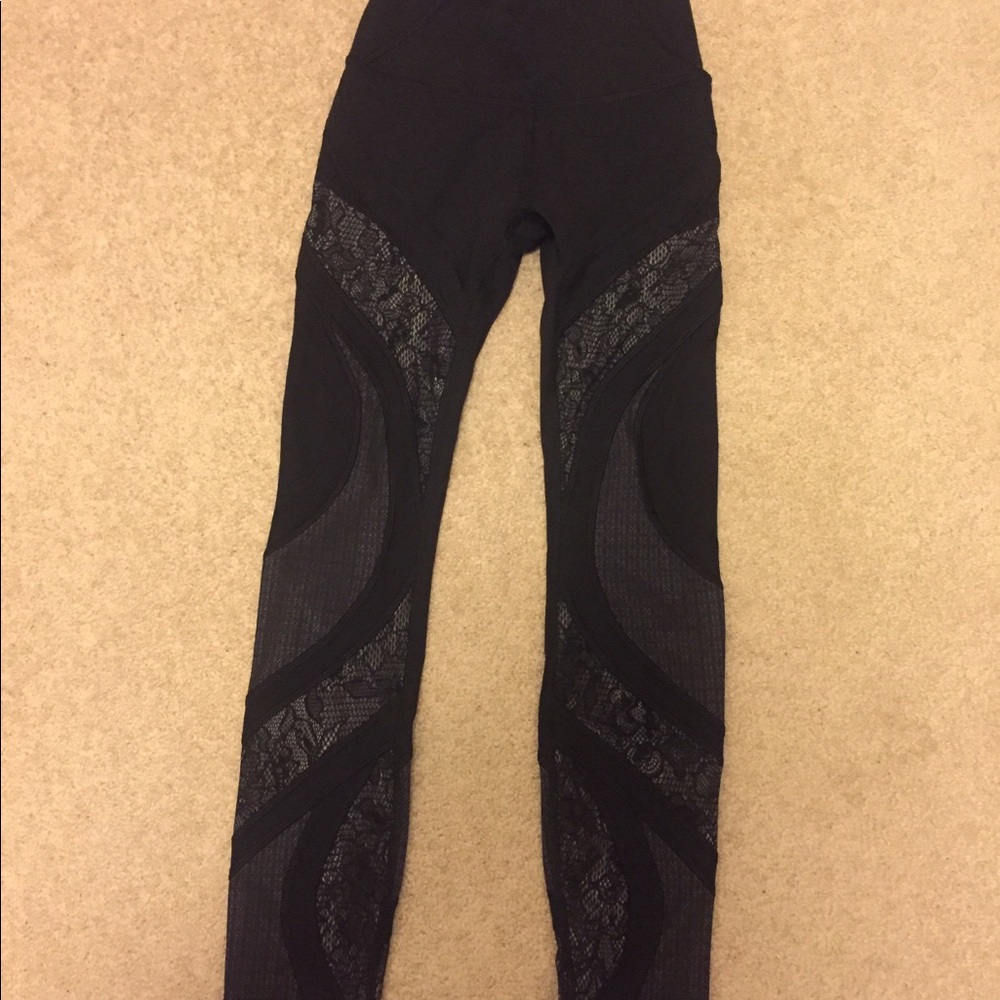New Lululemon leggings - Size 2